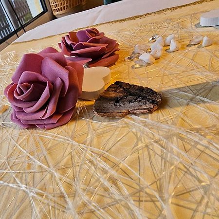 Hotel Pommerscher Hof ツィノヴィッツ エクステリア 写真