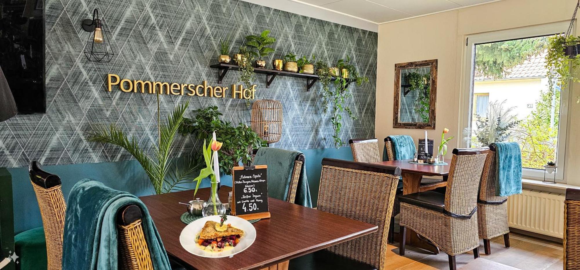 Hotel Pommerscher Hof ツィノヴィッツ エクステリア 写真